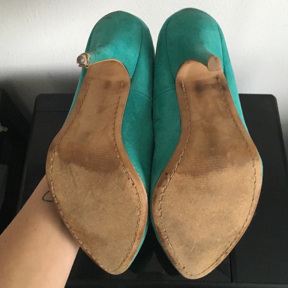 Suede teal pumps ❤️ - Picture 4 of 4