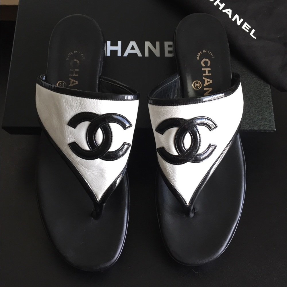 SOLD!!!! Authentic CHANEL strapped ankle heels - Picture 2 of 8