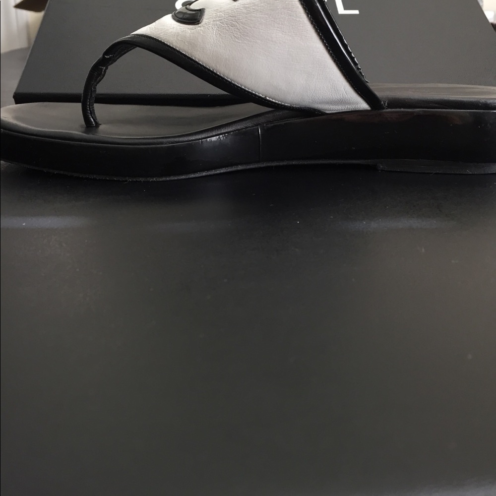 SOLD!!!! Authentic CHANEL strapped ankle heels - Picture 7 of 8