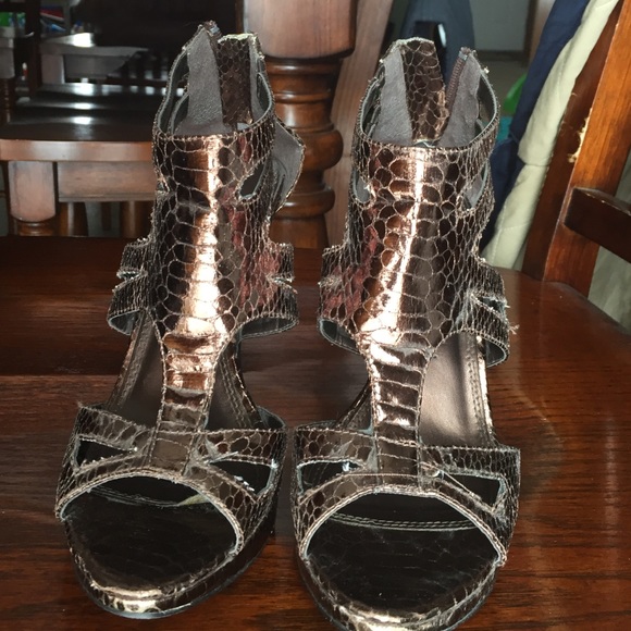 Chinese laundry copper heels - Picture 2 of 4