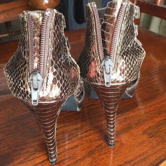 Chinese laundry copper heels - Picture 4 of 4