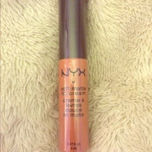Nyx Soft Matte Lip Cream Stockholm