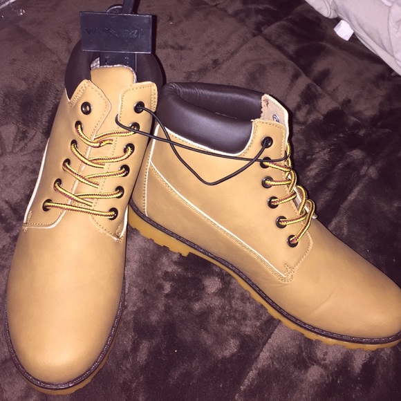 Wetseal boots - Picture 2 of 3