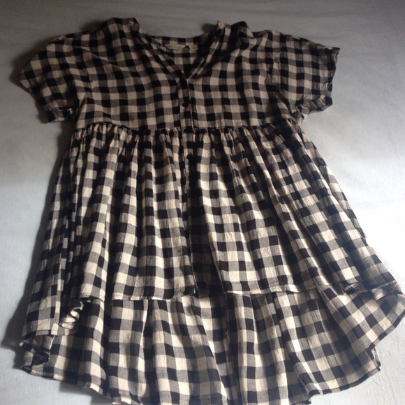 Anthropologie check swing top in size large