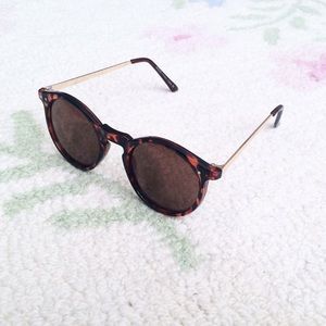 Round Cheetah Sunglasses!!