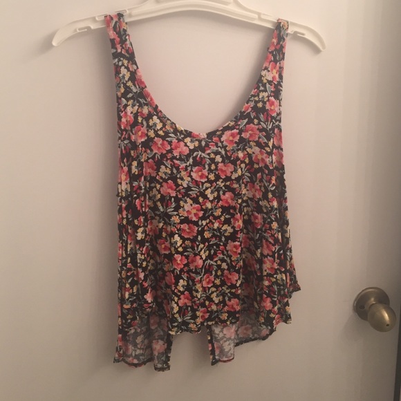 Floral open back shirt