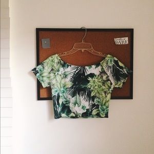 Forever 21 Leaves Cop Top