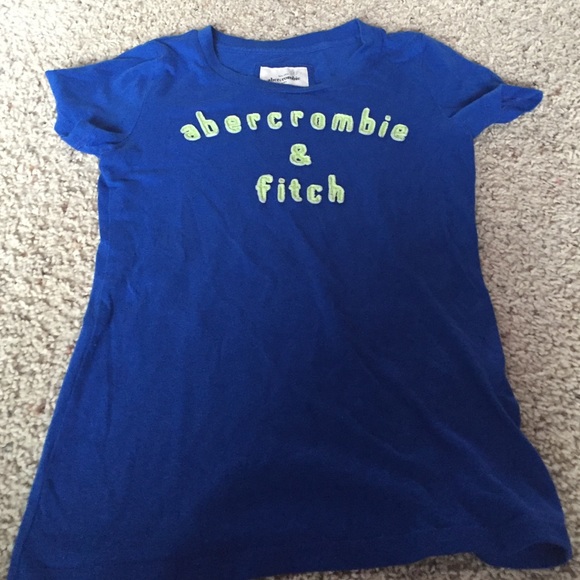 Causal t-shirt