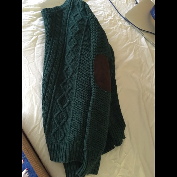 ❌SOLD❌UO knit forest green sweater w/brown patches - Picture 3 of 3