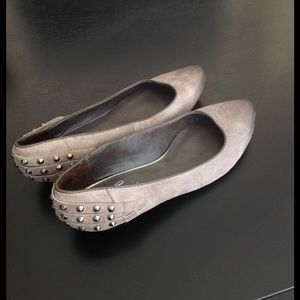 Fergie suede leather shoes