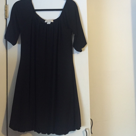 Black dress scoop neck and balloon bottom