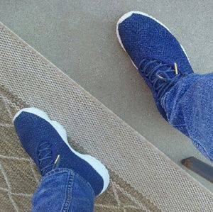 Meet your Posher, Trae