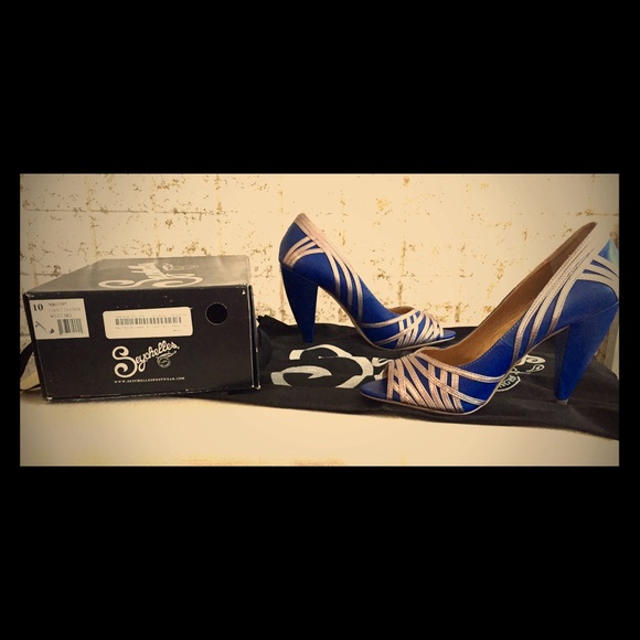 Seychelles Cobalt Leather Peeptoes 10