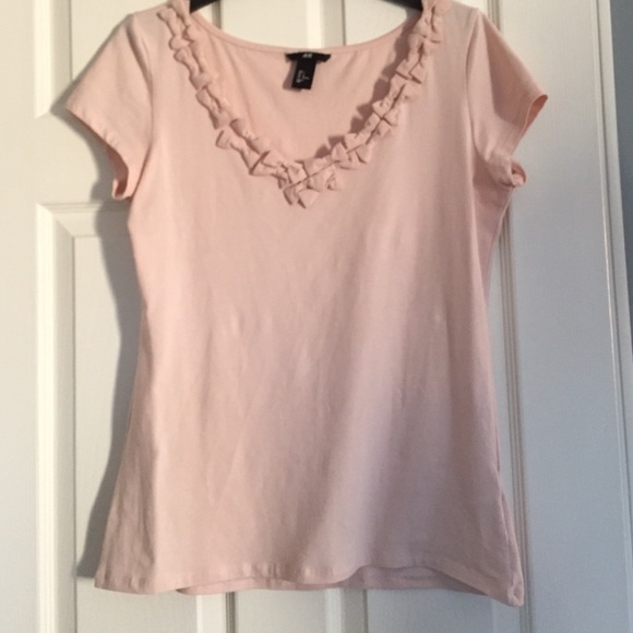 H&M shirt with bows on collar adorable organic