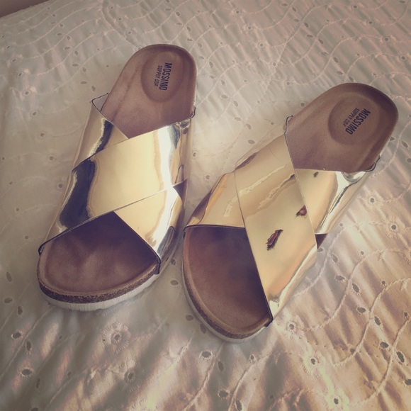 Mossimo gold sandals