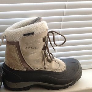 Warm winter boots by Columbia