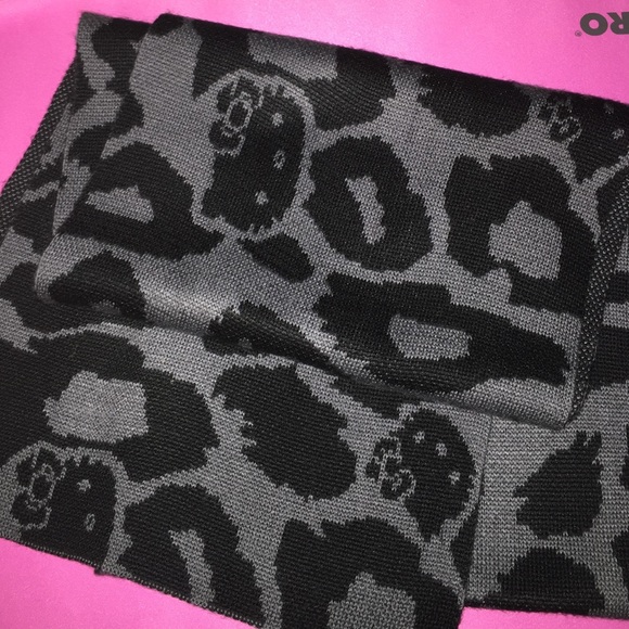 Loungefly Hello Kitty Scarf