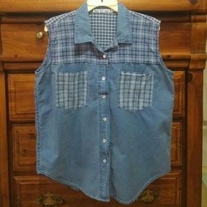 💀Cute Denim Blue Sleeveless Top $8. sz L