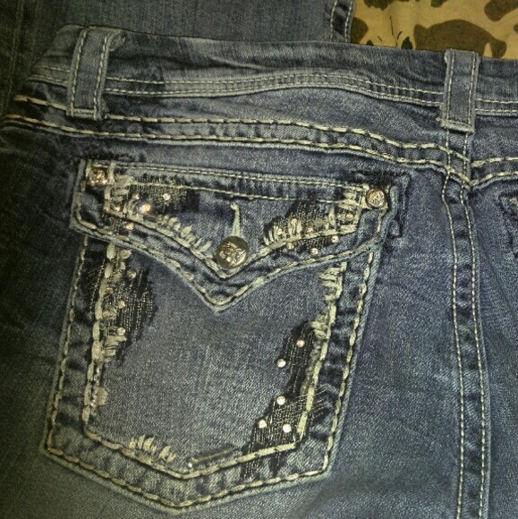 Miss Me Mid rise Easy boot size 32