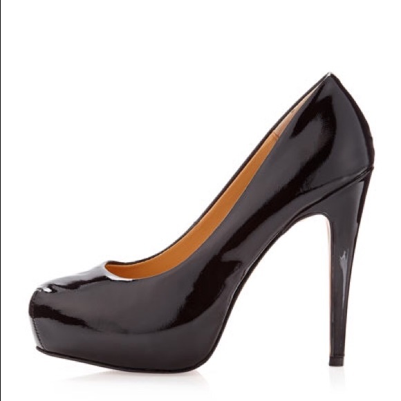 Beautiful Dolce Vita patent leather platform pumps