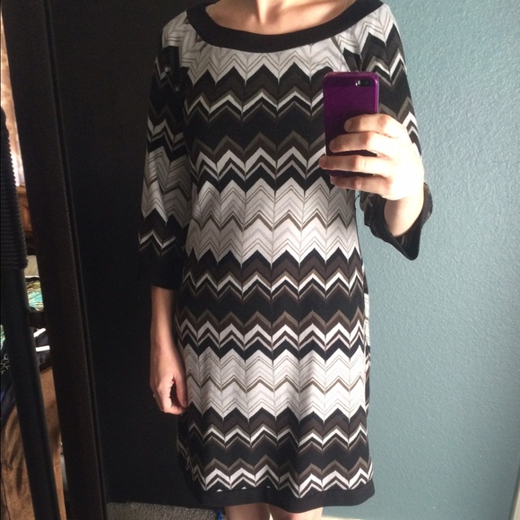 3/4 length black/grey sweater dress - Picture 3 of 3
