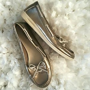 NWT Cute and classy!