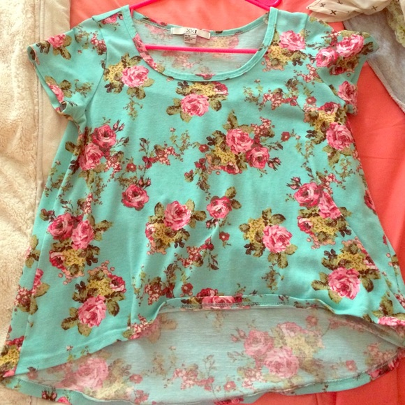 Cute Rose top forever 21
