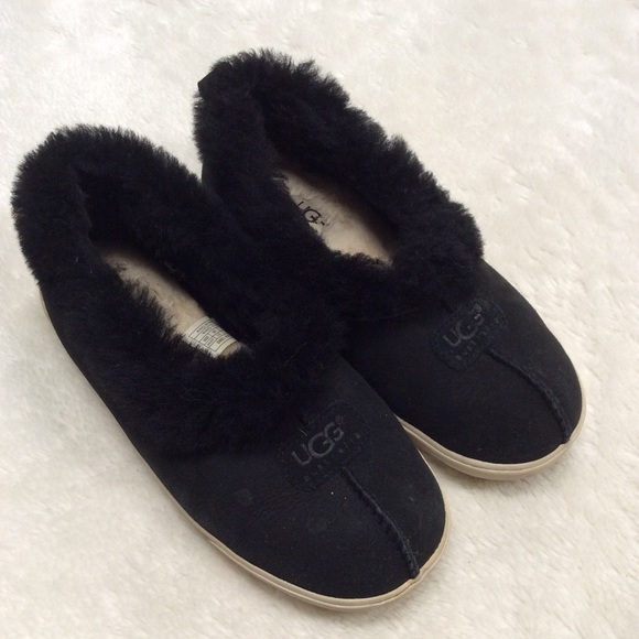 Authentic UGG Rylan Slipper