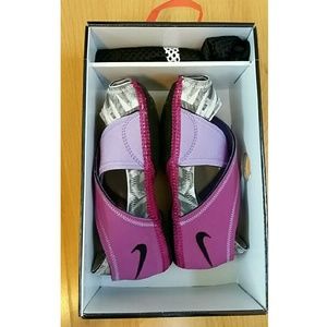 BNIB Nike Studio Wrap