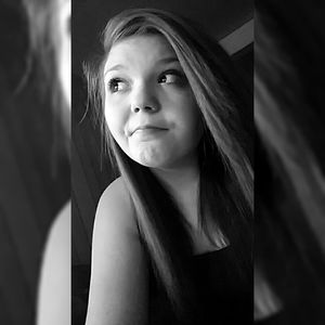 Meet your Posher, Kelsey