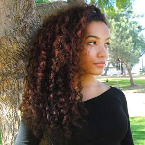 Meet your Posher, Alexis