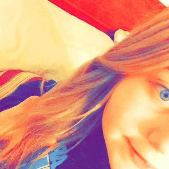 Meet your Posher, Hailey - Picture 1 of 1