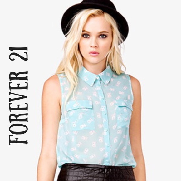 🎉 Sale 🎉 NWOT Forever 21 Rabbit Blouse