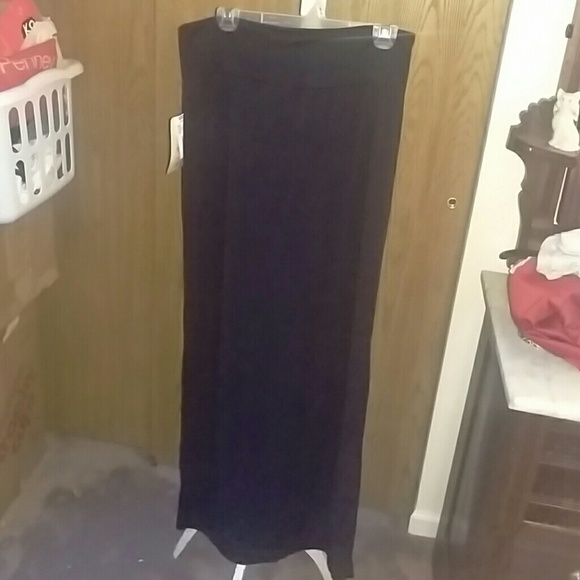NWT black Maxi skirt