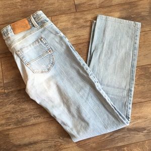 🔹Light blue straight jeans🔹