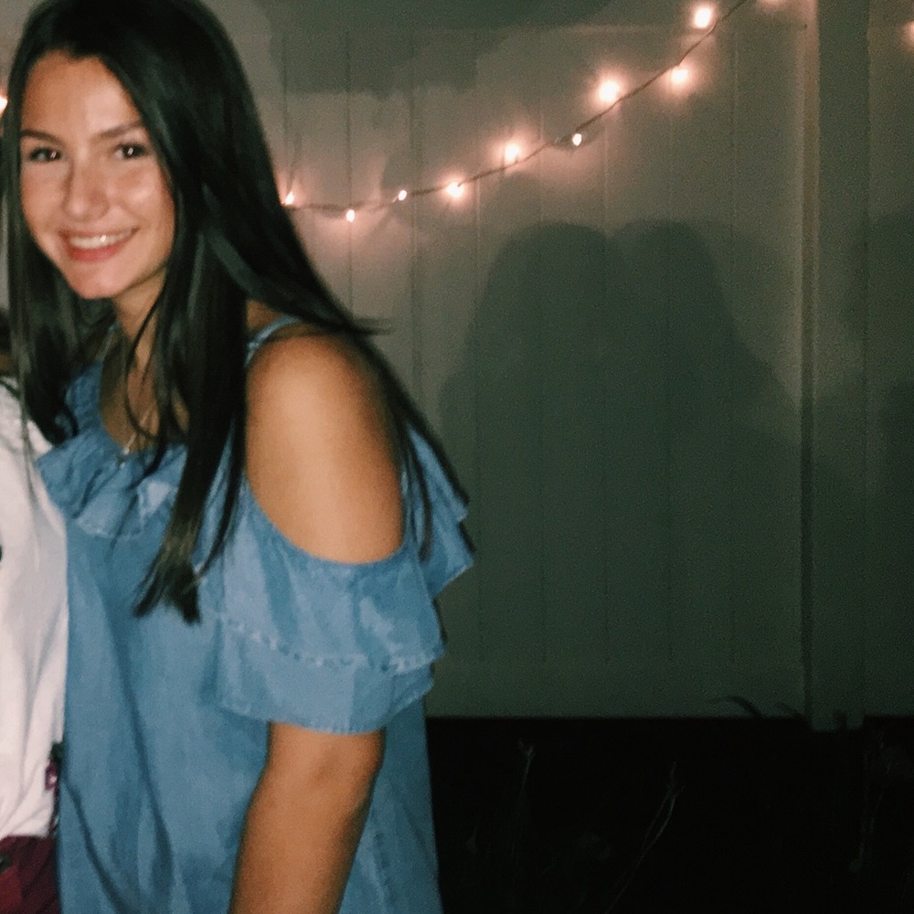 Meet your Posher, Cait!