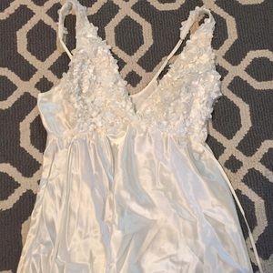 Flora satin night gown, Ivory