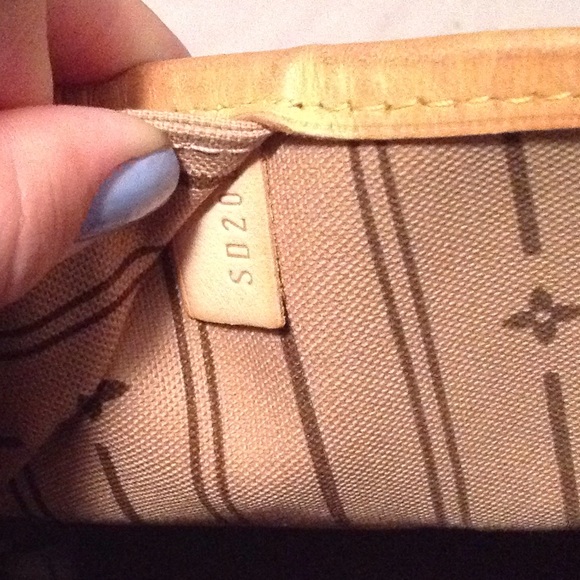 (SOLD) 🎊🎊Louis Vuitton Neverfull GM - Picture 2 of 4