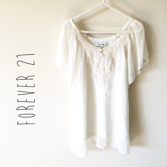 🎉 Sale 🎉 Forever 21 Cream Peasant Top