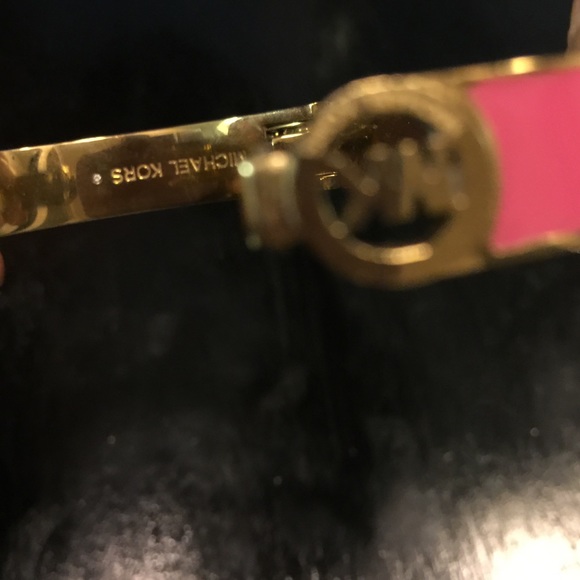 Michael Kors bangle bracelet - Picture 1 of 2