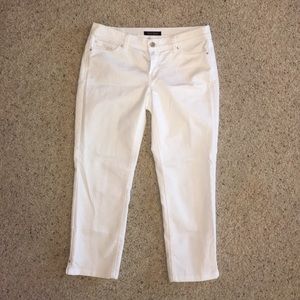 WHBM white slim crop pants. Size 4.