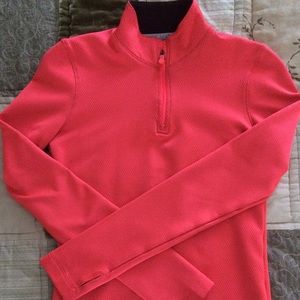 VGUC Under Armour Cold Gear 1/4 zip, size S.