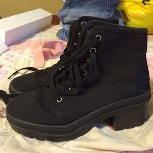 Black Canvas Combat Boots LIKE NEW