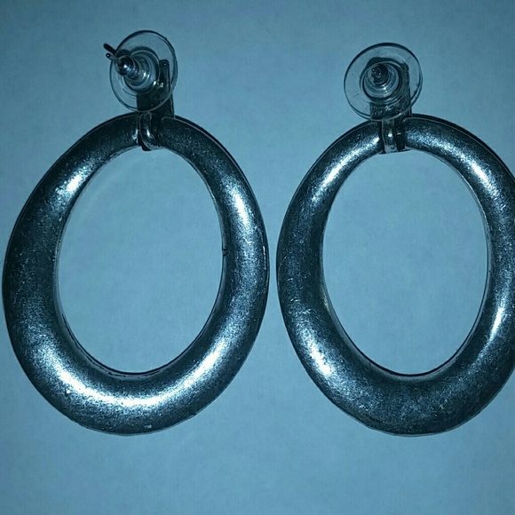 Earrings - Picture 2 of 2