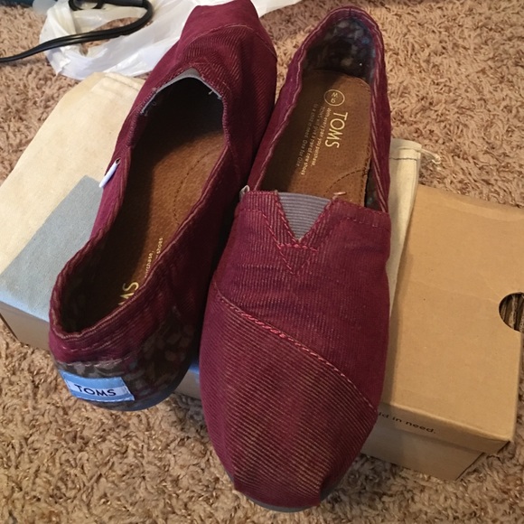Toms