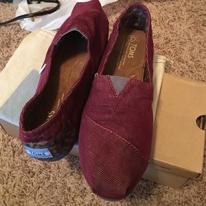 Toms