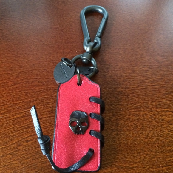 Coach skull luggage or purse keychain