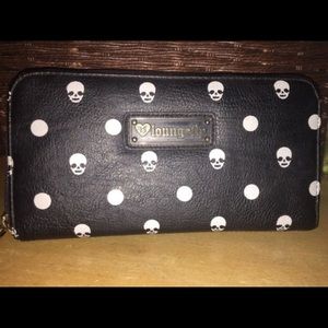 Loungefly Skull Wallet