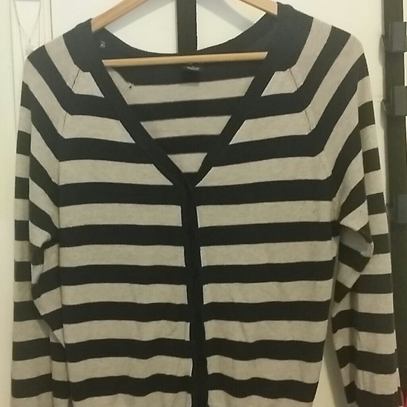 2 striped cardigans - Picture 2 of 2