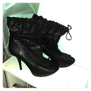 ?? Black Booties ??